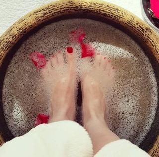 Nisreen Tafish | Actress feet photo 16